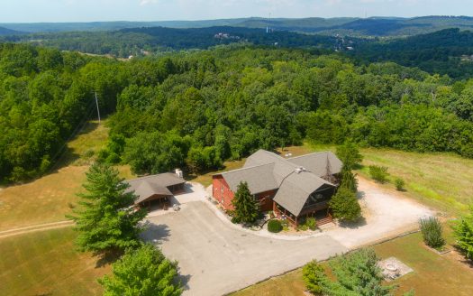 Magnificent Missouri Ozarks Income Producing Lodge For Sale!