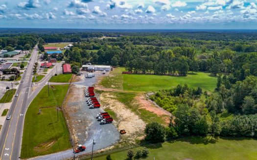 Commercial Land and Building For Sale  in Carthage NC!