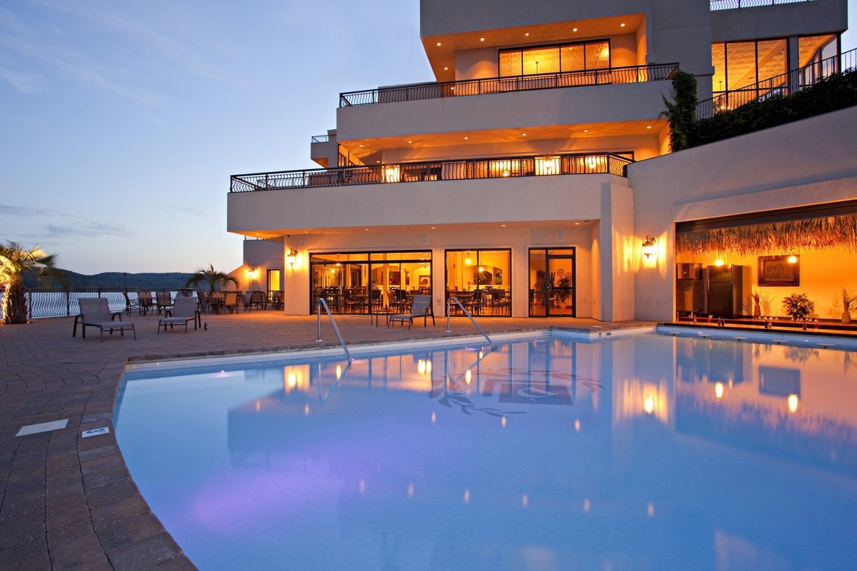 Premier Hospitality Assets at Table Rock Lake For Sale