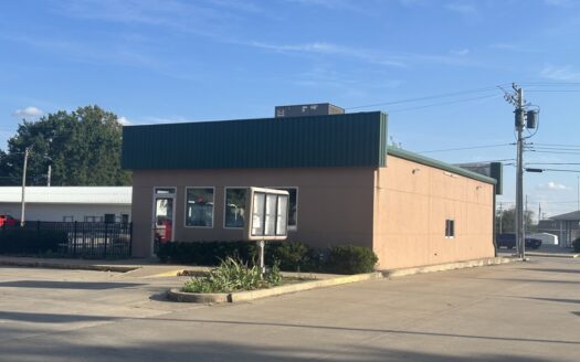 Commercial Property, Prime Location in Kahoka, MO
